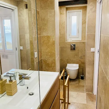 En Duplex Vieux Apartment Nice